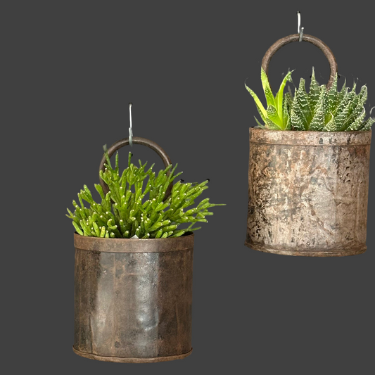 Hanging planter pot